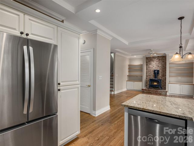 177 Skyview Circle, Asheville, NC 28804