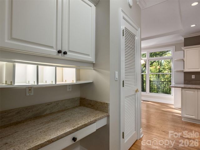 177 Skyview Circle, Asheville, NC 28804