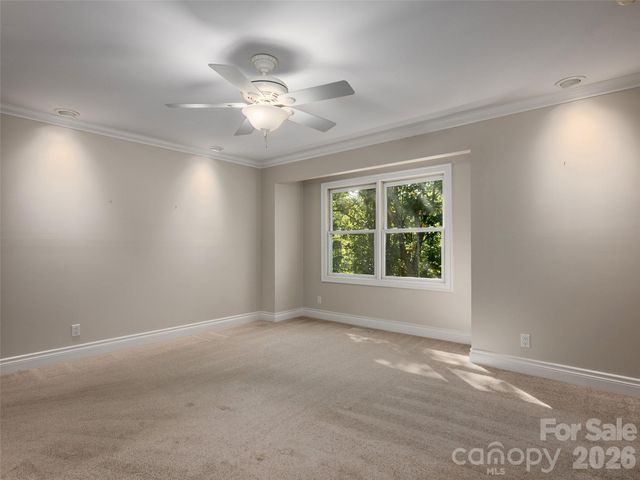 177 Skyview Circle, Asheville, NC 28804