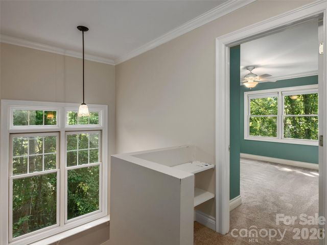 177 Skyview Circle, Asheville, NC 28804