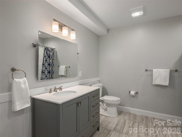 177 Skyview Circle, Asheville, NC 28804