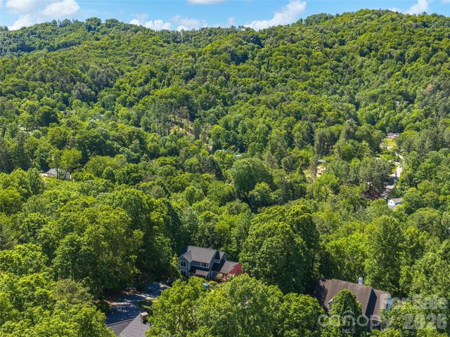 177 Skyview Circle, Asheville, NC 28804