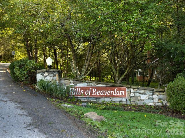 177 Skyview Circle, Asheville, NC 28804