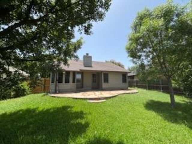 322 Meadowside DR, Hutto, TX 78634