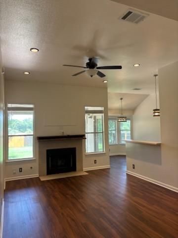 322 Meadowside DR, Hutto, TX 78634