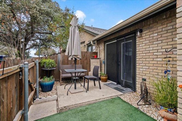 1015 E Yager LN 18, Austin, TX 78753