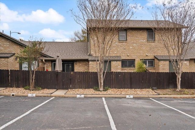 1015 E Yager LN 18, Austin, TX 78753