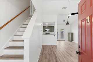 1015 E Yager LN 18, Austin, TX 78753