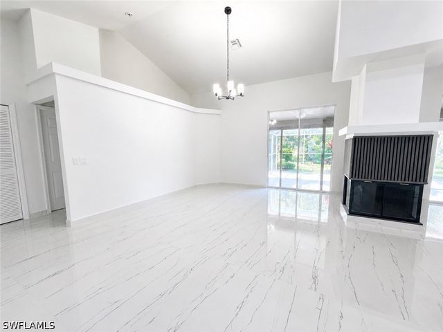 119 Plantation CIR, Naples, FL 34104