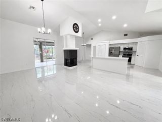 119 Plantation CIR, Naples, FL 34104