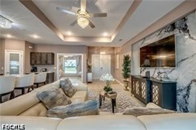 1042 NW 32nd PL, Cape Coral, FL 33993