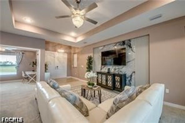 1042 NW 32nd PL, Cape Coral, FL 33993
