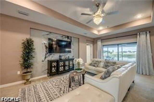 1042 NW 32nd PL, Cape Coral, FL 33993