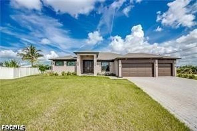 1042 NW 32nd PL, Cape Coral, FL 33993