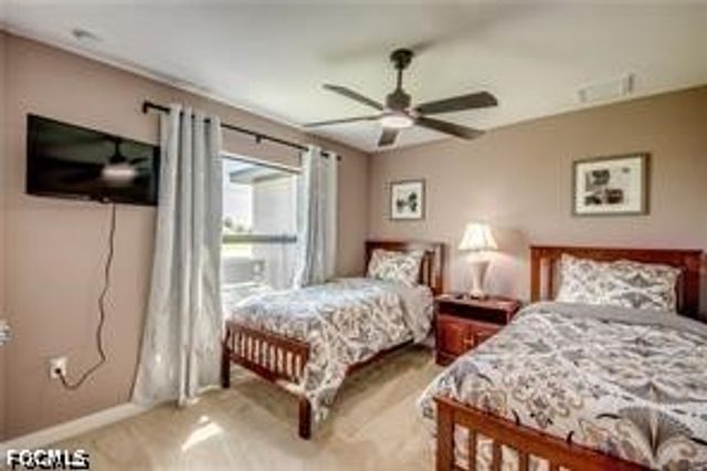 1042 NW 32nd PL, Cape Coral, FL 33993