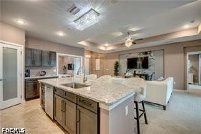 1042 NW 32nd PL, Cape Coral, FL 33993