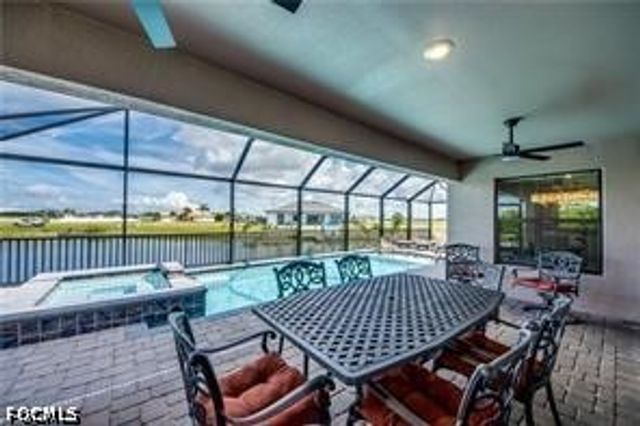 1042 NW 32nd PL, Cape Coral, FL 33993