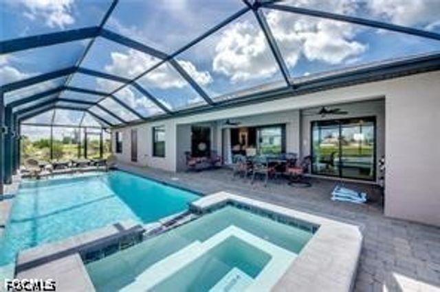 1042 NW 32nd PL, Cape Coral, FL 33993