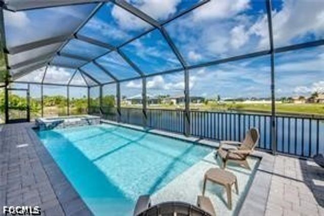 1042 NW 32nd PL, Cape Coral, FL 33993