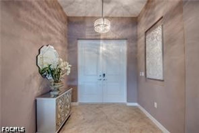 1042 NW 32nd PL, Cape Coral, FL 33993