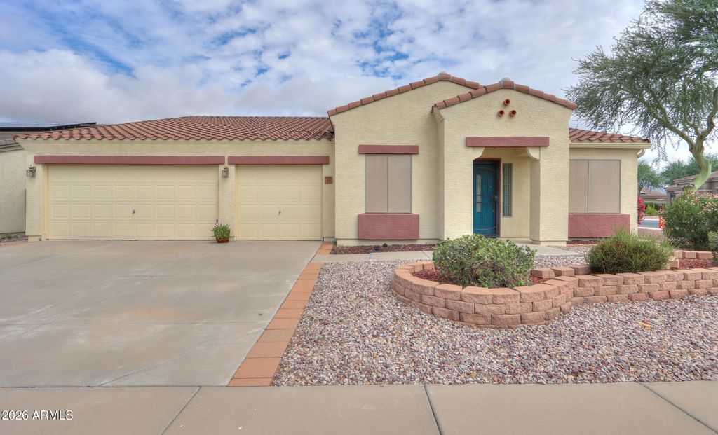 518 E BLACK DIAMOND Drive, Casa Grande, AZ 85122 — photo 5