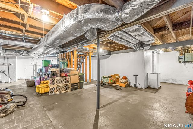 15 Henry Avenue, Stratford, CT 06614