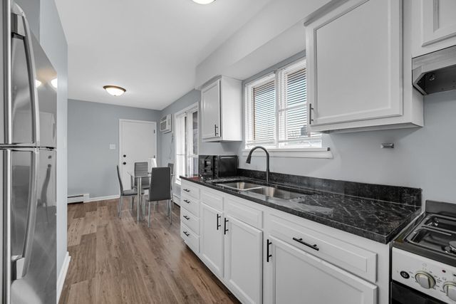 1104 169th Street, Hammond, IN 46324