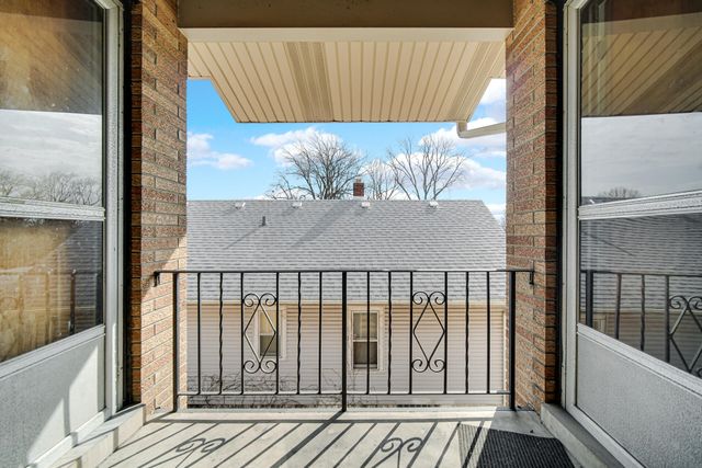 1104 169th Street, Hammond, IN 46324