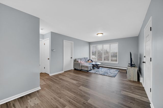 1104 169th Street, Hammond, IN 46324