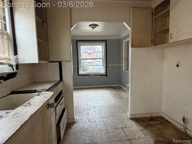 17228 Munich Street, Detroit, MI 48224