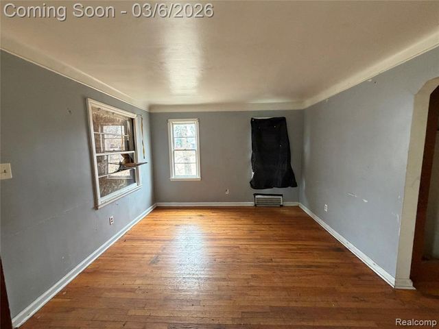 17228 Munich Street, Detroit, MI 48224