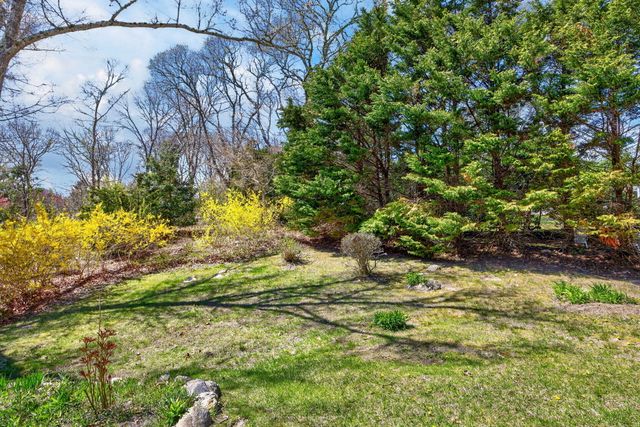 23 Antioch Road, Falmouth, MA 02540