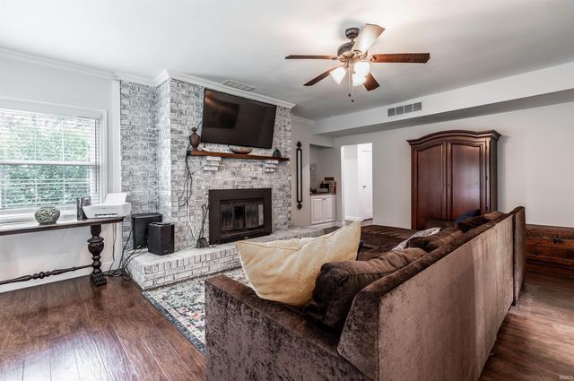 118 S Peerless Road, Evansville, IN 47712