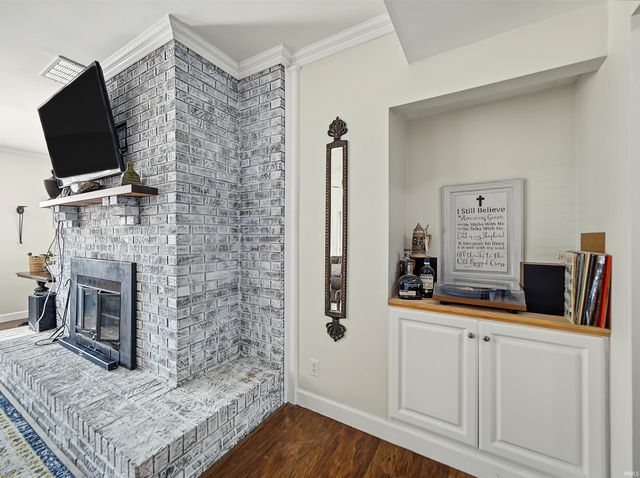 118 S Peerless Road, Evansville, IN 47712