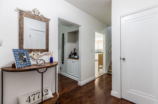 118 S Peerless Road, Evansville, IN 47712