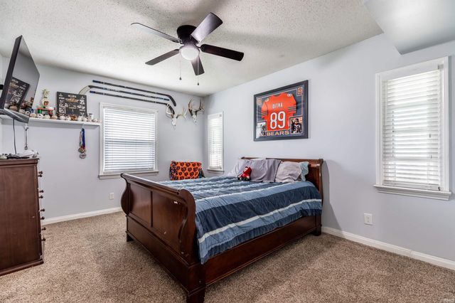 118 S Peerless Road, Evansville, IN 47712