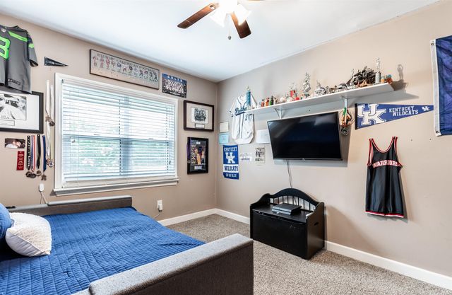 118 S Peerless Road, Evansville, IN 47712