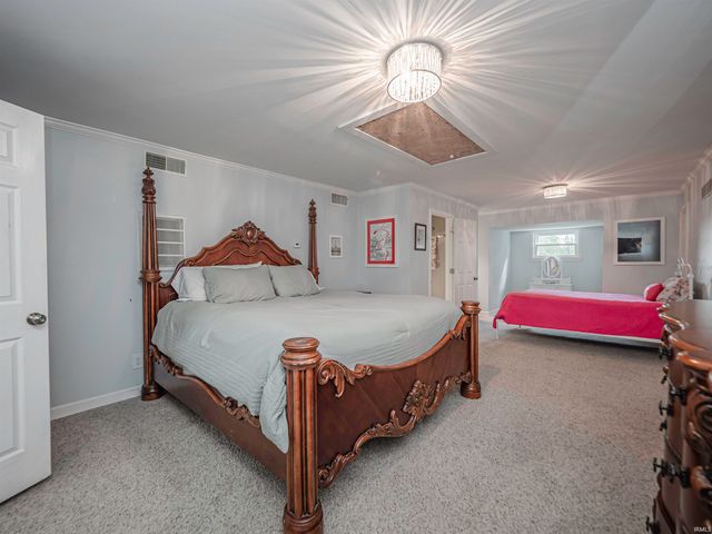 118 S Peerless Road, Evansville, IN 47712