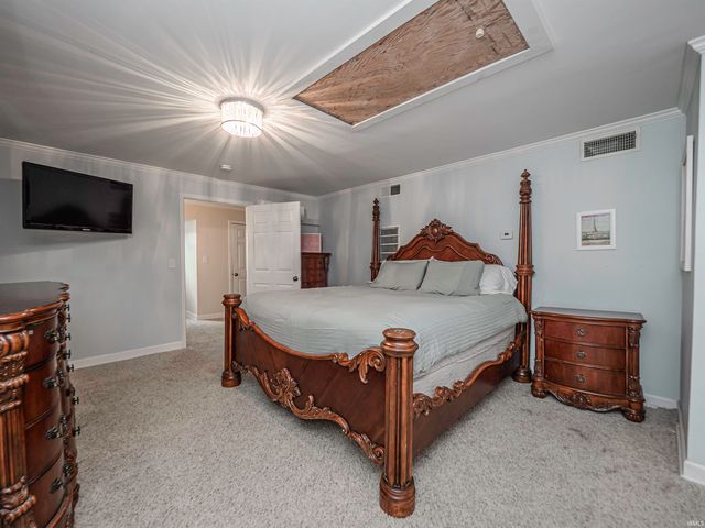 118 S Peerless Road, Evansville, IN 47712