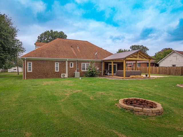 118 S Peerless Road, Evansville, IN 47712