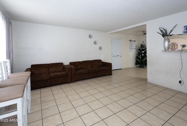 6826 S 8TH Street, Phoenix, AZ 85042