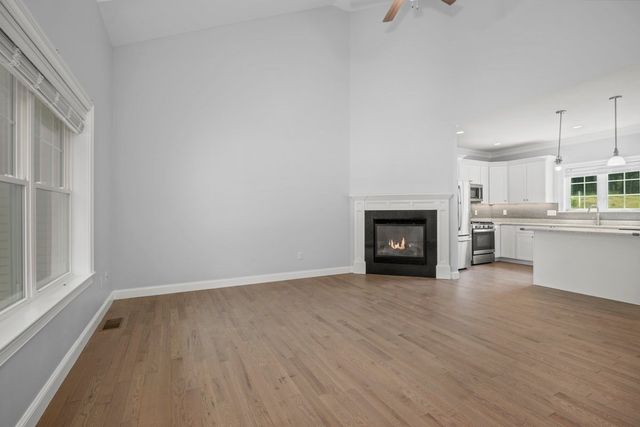 95 Lowell Rd 1, Pepperell, MA 01463