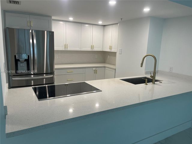 1800 N Bayshore Dr 614, Miami, FL 33132