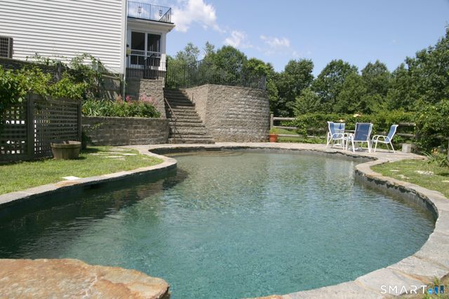 35 Grace View Drive, Easton, CT 06612