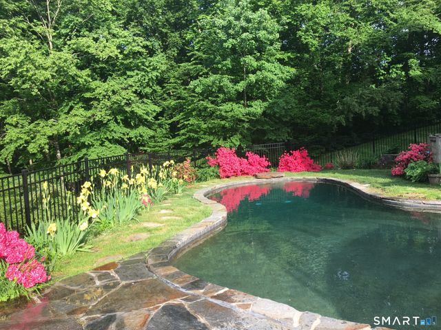 35 Grace View Drive, Easton, CT 06612