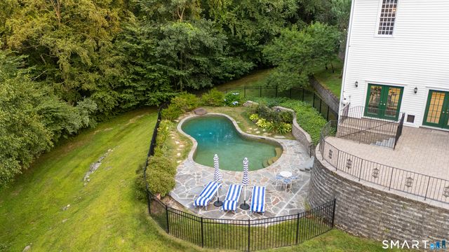 35 Grace View Drive, Easton, CT 06612