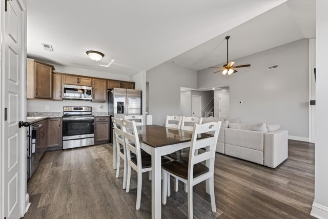 239 Dugger Dr, Clarksville, TN 37042