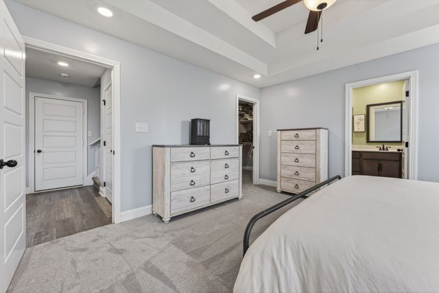 239 Dugger Dr, Clarksville, TN 37042