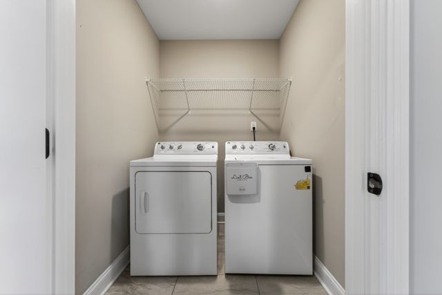 239 Dugger Dr, Clarksville, TN 37042