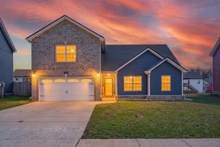 239 Dugger Dr, Clarksville, TN 37042